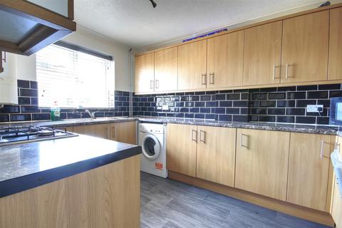 3 bedroom end of terrace house for sale, Ilex Road, St. Ives