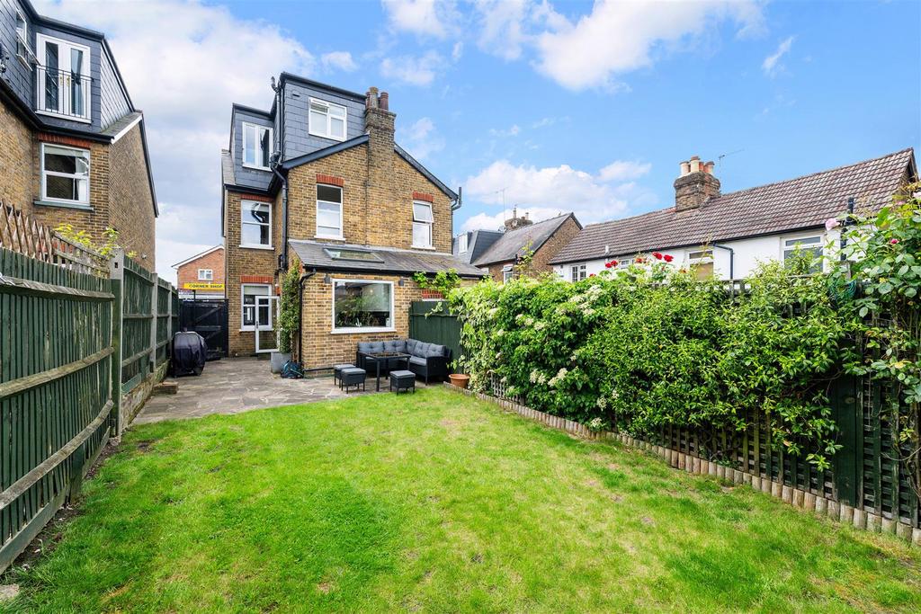 BURGH HEATH ROAD, 65 (3).jpg