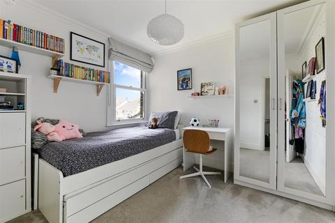 63 Burgh Heath Road, Epsom, KT17 4NF