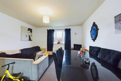 2 bedroom flat for sale, Bakewell Court, Buxton