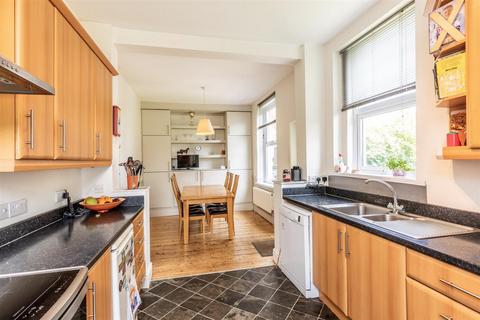 5 bedroom end of terrace house for sale, Beauchamp Road, Bishopston