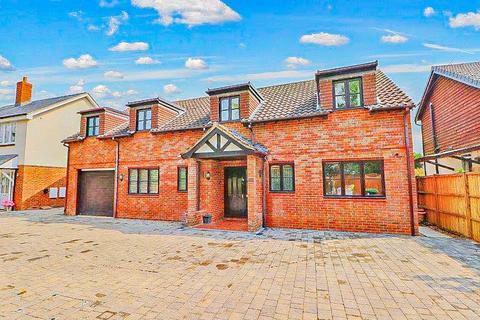 5 bedroom detached house for sale, Alexandra Road, Chipperfield, WD4