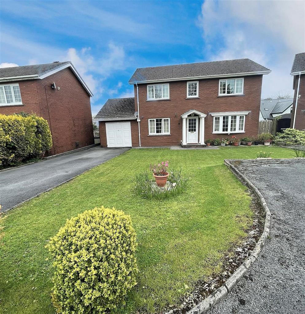 Brithdir, Llangunnor, Carmarthen 4 bed detached house for sale £387,500
