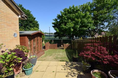 16 Beechwood Close, Jarrow, NE32 3NB