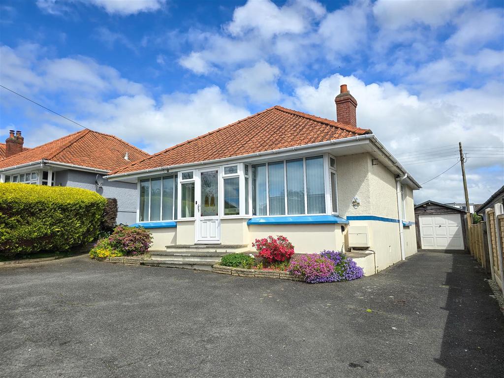 Old Torrington Road, Barnstaple EX31 3 bed detached bungalow for sale