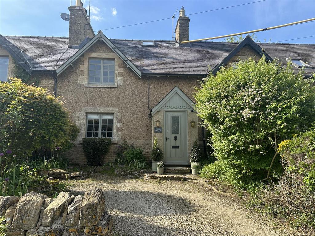 High Street, Lyneham 3 bed cottage for sale £600,000