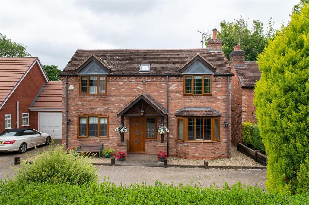 Rose Cottage Bell Heath 1.jpg