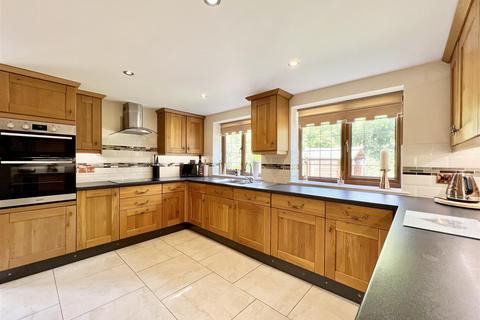 4 bedroom detached house for sale, The Gutter, Rose Cottage, Belbroughton