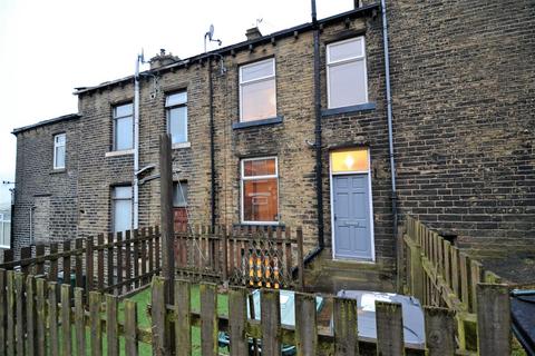 2 bedroom terraced house to rent, Crossley Street, Queensbury, Bradford