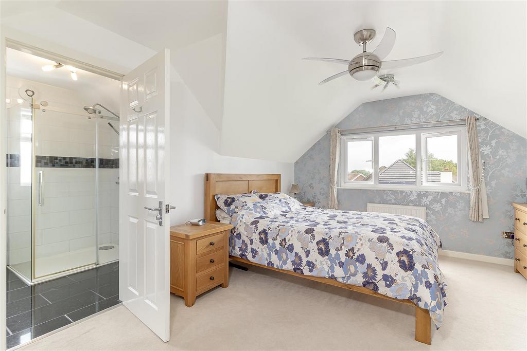 Master Bedroom - C.jpg