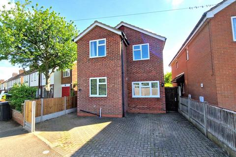 3 bedroom detached house for sale, George Street, Clapham, Bedford