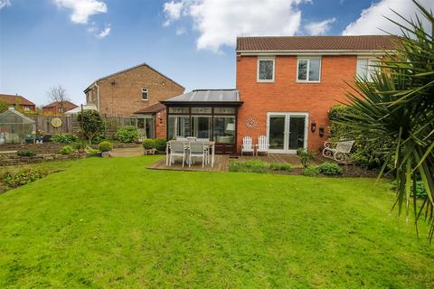 3 bedroom semi-detached house for sale, Layton Court, Woodham