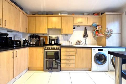 8 Knebworth Gate, Stevenage, SG2 8DF