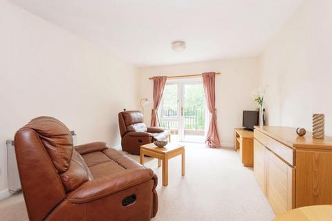 1 bedroom flat for sale, Belmont Road, Leatherhead KT22