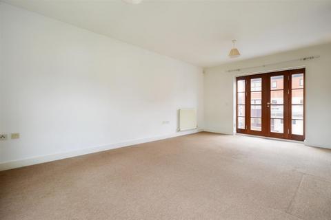 2 bedroom apartment to rent, Far End, St James, NN5