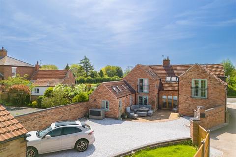 5 bedroom detached house for sale, Main Street, Upton NG23