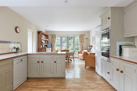 230 Hills Road, Cambridge, CB2 8QE