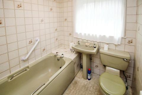 52 Ashbourne Road, Bradford, BD2 4DL