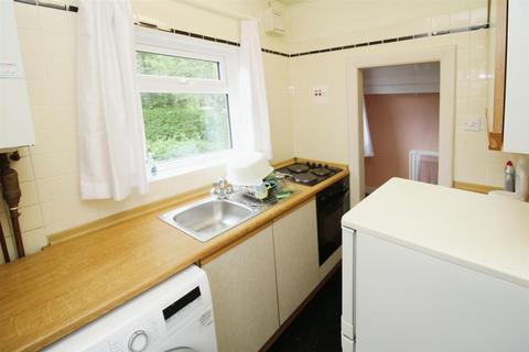 52 Ashbourne Road, Bradford, BD2 4DL