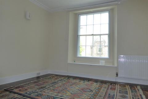 2 bedroom flat to rent, Main Street, Cockermouth CA13