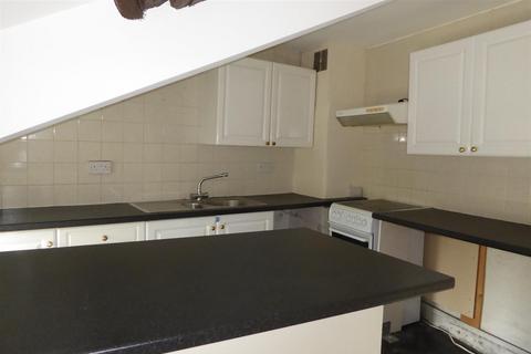 2 bedroom flat to rent, Main Street, Cockermouth CA13