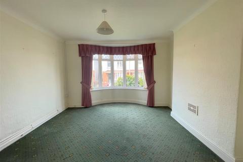 16 Wenham Place, Neath, SA11 3AH