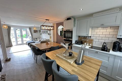 3 bedroom semi-detached house for sale, Pendleton Avenue, Clitheroe, Ribble Valley