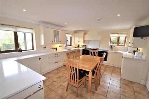 6 bedroom detached house for sale, The Common, Rowde