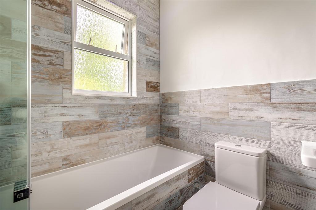 8599859-interior17.jpg