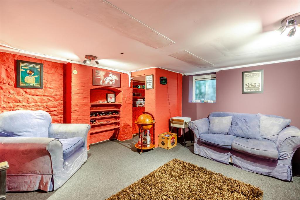 8599859-interior09.jpg