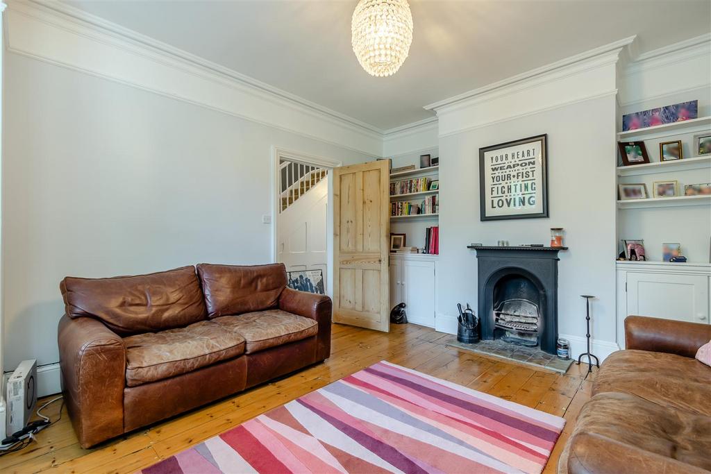 8599859-interior03.jpg