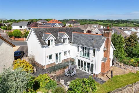 4 bedroom detached house for sale, Hillcrest, Pen-y-fai, Bridgend County Borough, CF31 4NL