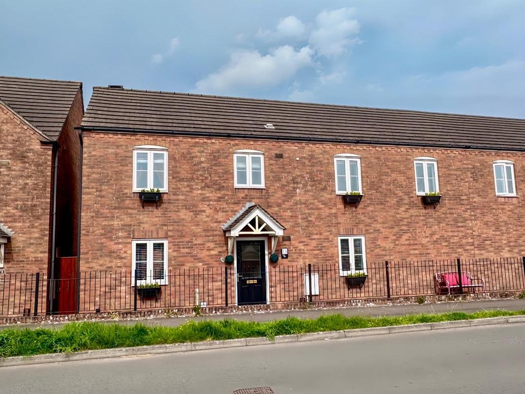 Cefn Glas Road, Cefn Glas, Bridgend... 4 bed semi-detached house for ...