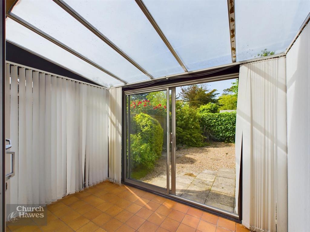 CAM03135 G0-PR0111-STILL015.jpg