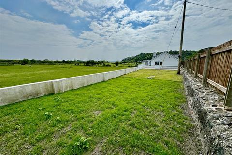 3 bedroom detached house for sale, Abererch Road, Pwllheli