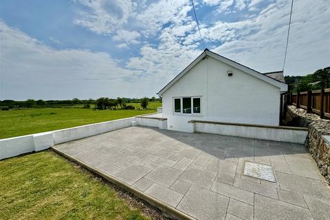 3 bedroom detached house for sale, Abererch Road, Pwllheli