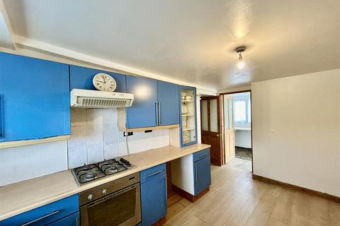 Tyddyn Iws Abererch Road, Pwllheli, LL53 5YY