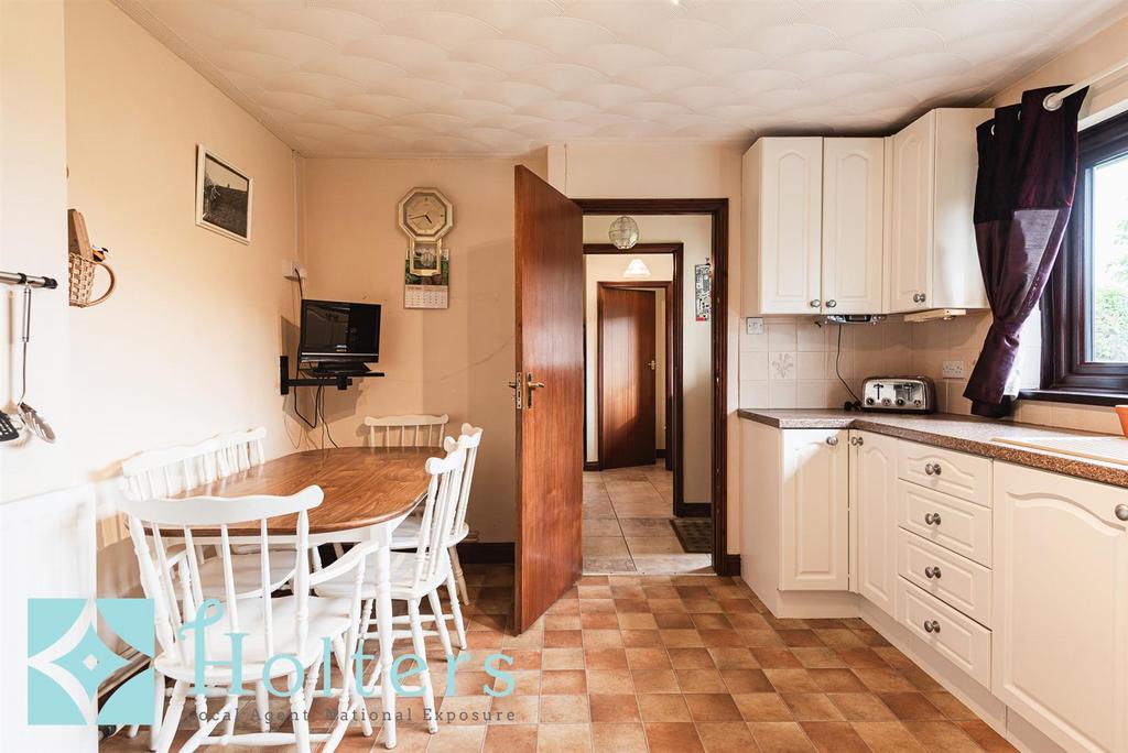Aberannel Bungalow, Beulah-14.jpg