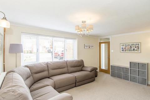 3 bedroom detached house for sale, Western Avenue, Fleckney