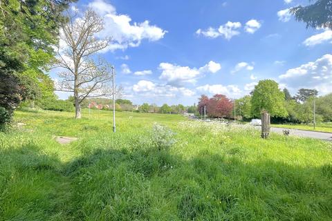 24 Armscote Grove, Hatton Park, Warwick, CV35 7TP