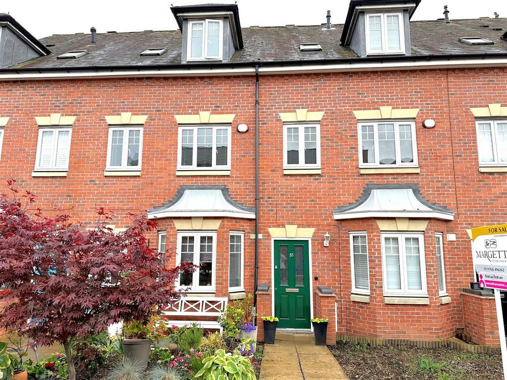 Campriano Drive, Emscote Lawns, Warwick 3 bed terraced house for sale