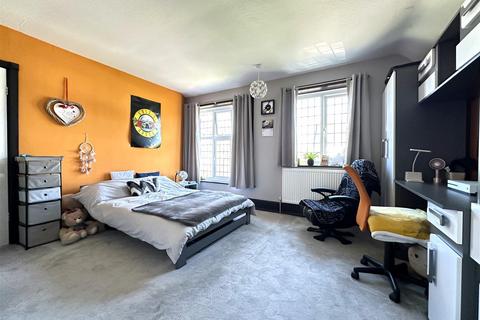 16 Stepney Close, Scarborough, YO12 5DN