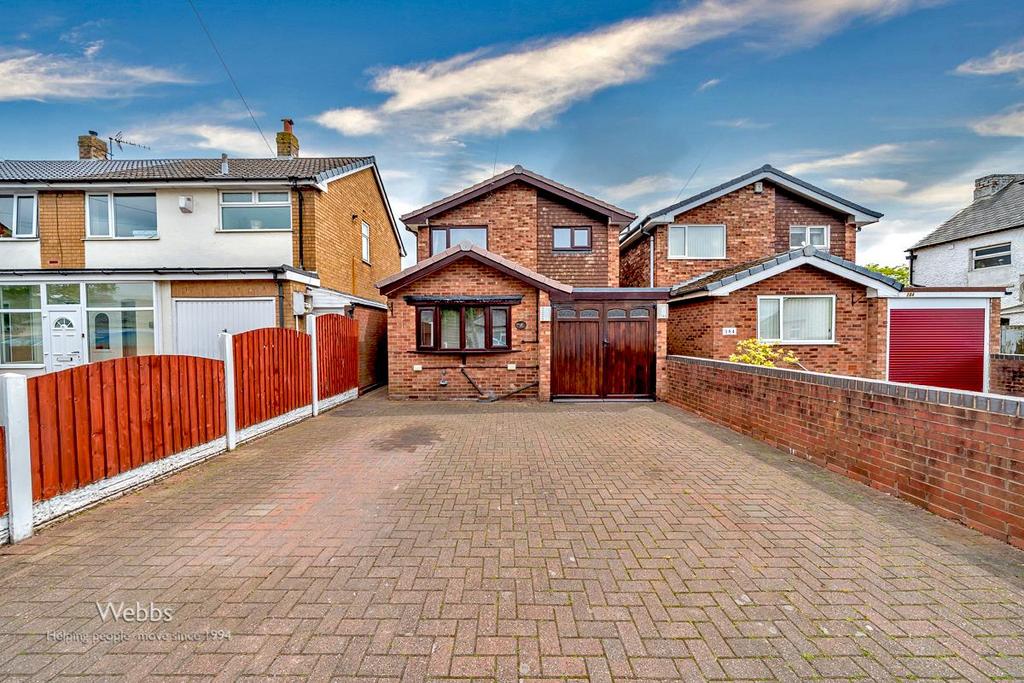 Huntington Terrace Road, Cannock WS11 3 bed detached house for sale £