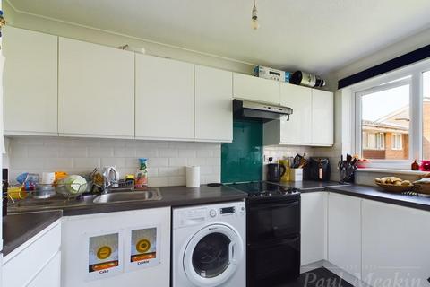 1 bedroom apartment for sale, Middlefields, Pixton Way, Croydon