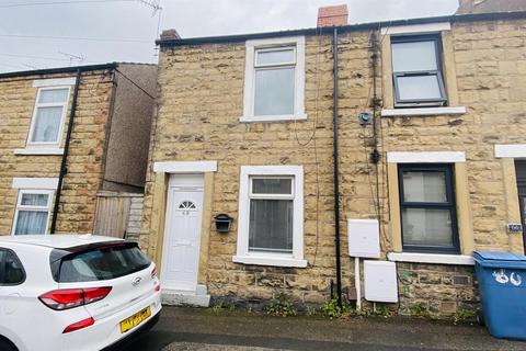2 bedroom end of terrace house to rent, Newton Street, Mansfield
