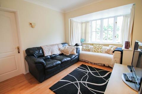 1 bedroom end of terrace house to rent, Maguire Drive, Surrey GU16
