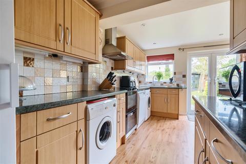 3 bedroom end of terrace house for sale, The Street, Ulcombe