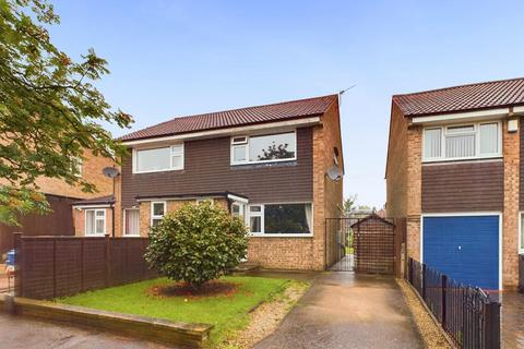 2 bedroom semi-detached house for sale, Steinbeck Road, Nottingham NG4