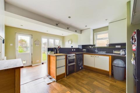 2 bedroom semi-detached house for sale, Steinbeck Road, Nottingham NG4