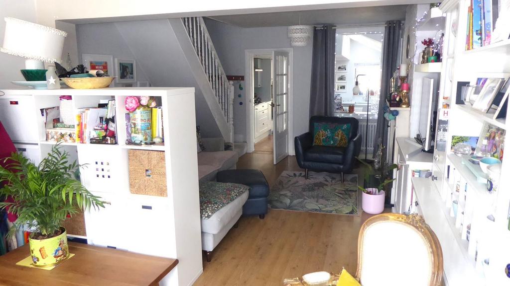 Lounge/dining room